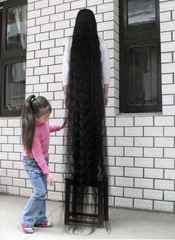  Long Hair on Itt     Er  Woman With Really Long Hair Found In China    Neatorama