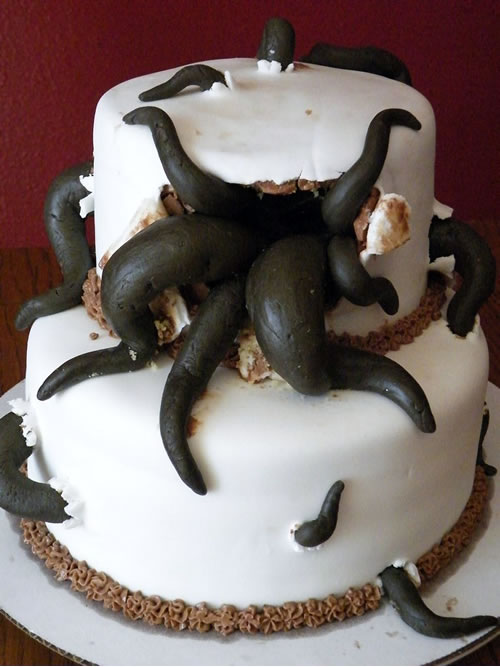 cthulhu-tentacle-cake.jpg
