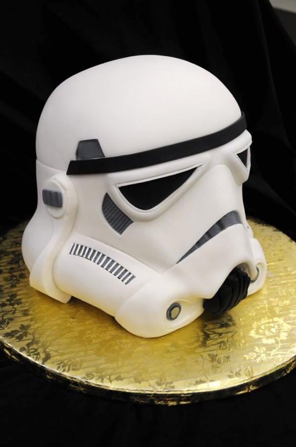Storm Trooper Cake Neatorama